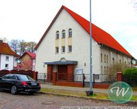 Blick auf die Liegenschaft von der Straße aus