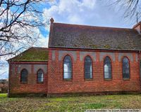 Kirche vom Park aus betrachtet